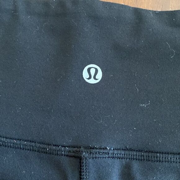 LuluLemon Black Leggings - Picture 2 of 4
